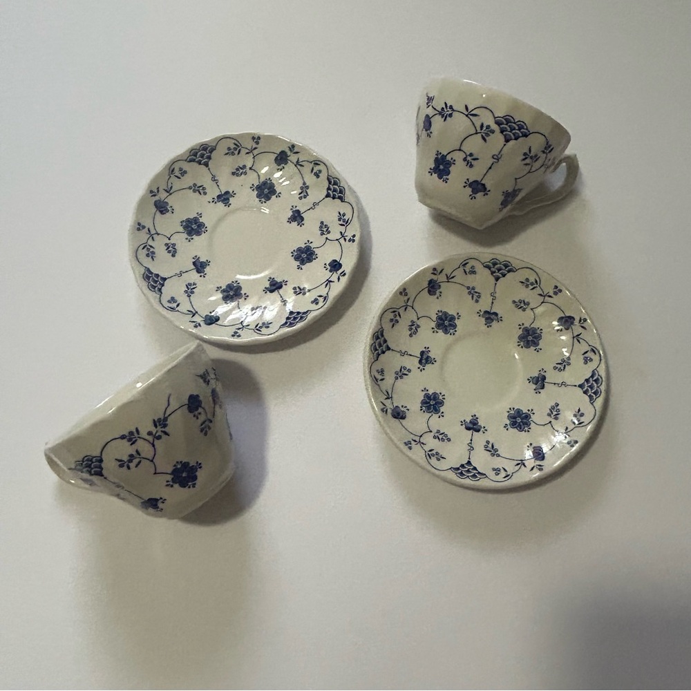 Set of 2 Teacup and Saucer- the Georgian Collection. Churchill. Made in England.